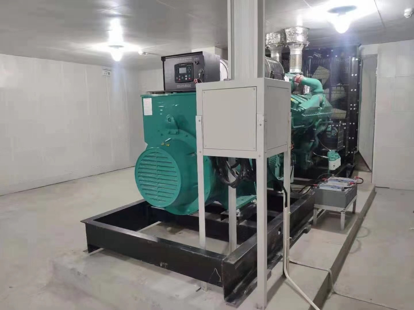 <strong>柴油發(fā)電機組啟動時容易超速可能引起的原因和排除方</strong>